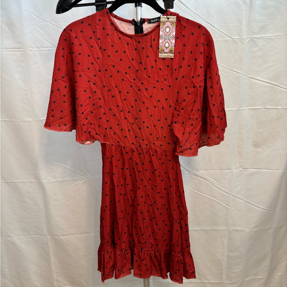 Boohoo Red Polka Dot Mini Dress NWT Size US 4 Ruffle‎ Hem